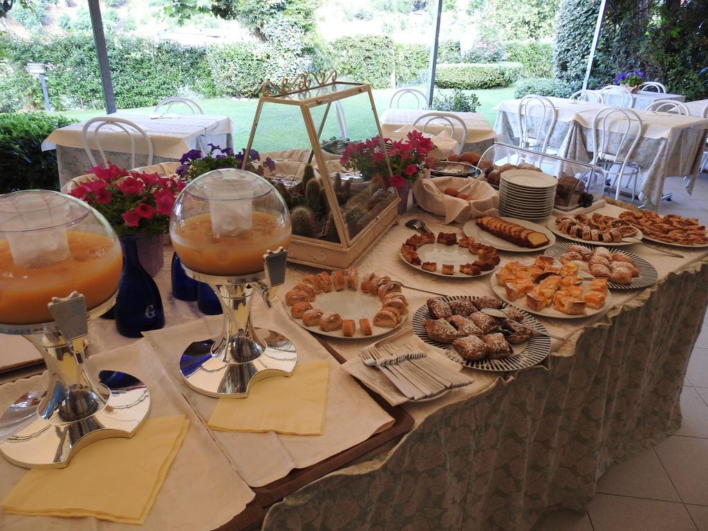 Hotel Grappolo D'Oro Pietrasanta Esterno foto